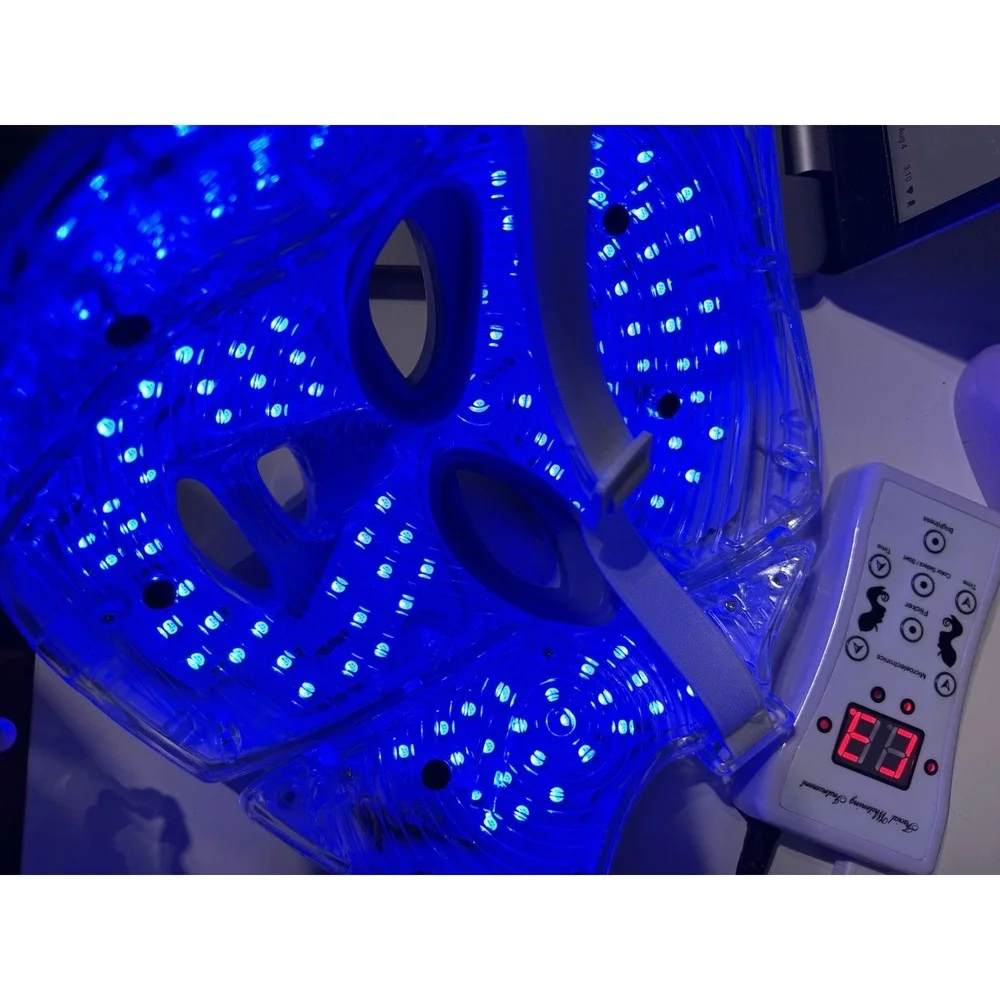 LED Light Therapy Face & Neck Mask 7 Color Photon Beauty Device New Open Box